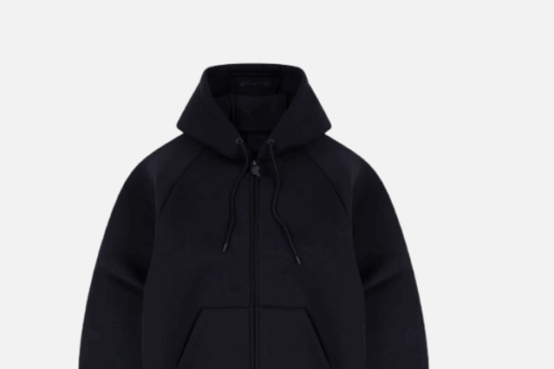 Syna World Hoodie